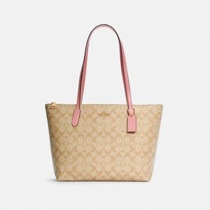 ✨COACH Zip Top Tote In Signature Canvas Pink Detail✨